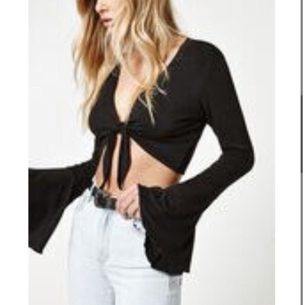 LA HEARTS tie front bell sleeve top